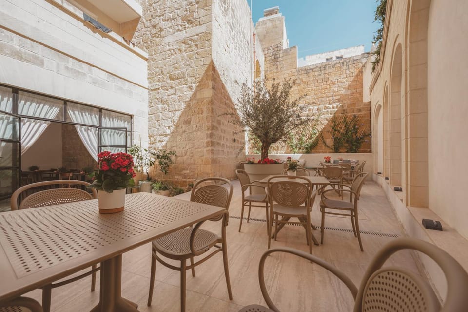 Day, Seating area, Breakfast, Inner courtyard view