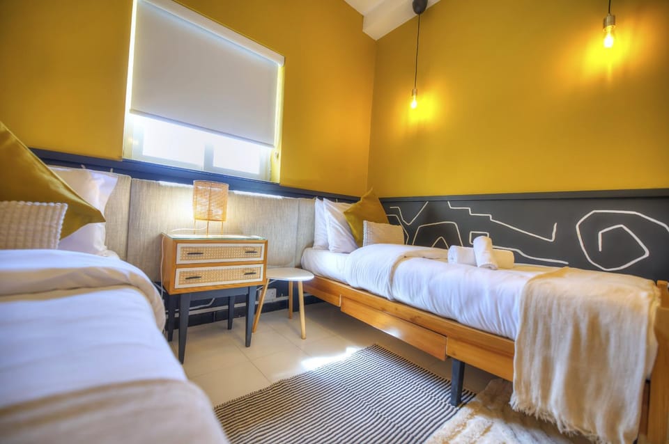 Beautifully furnished seafront 4 bedrooms GOSLM-4 Apartment in Sliema