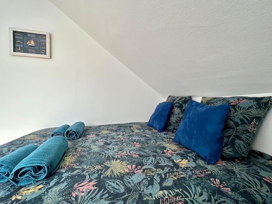Bel appartement proche du port de Sainte Marine Apartment in Combrit