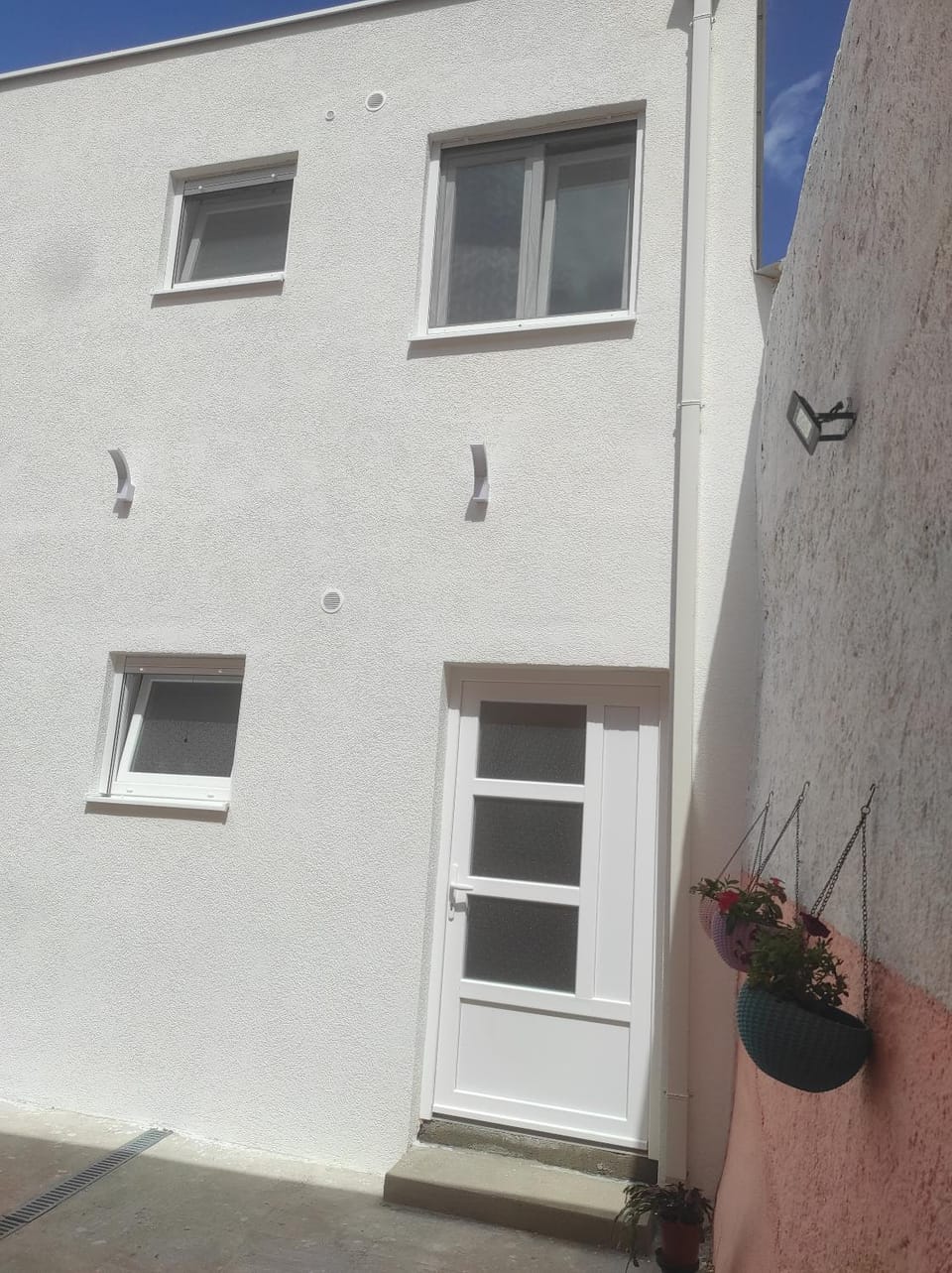 Property building, Day