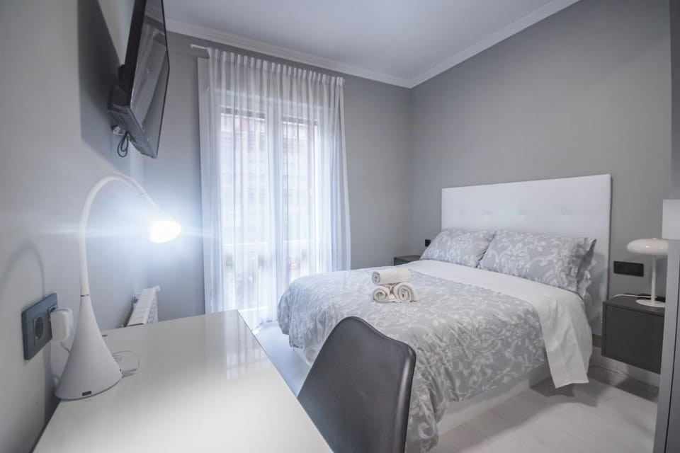 Gran Apartamento 6 SUITES Bilbao Center Apartment in Bilbao