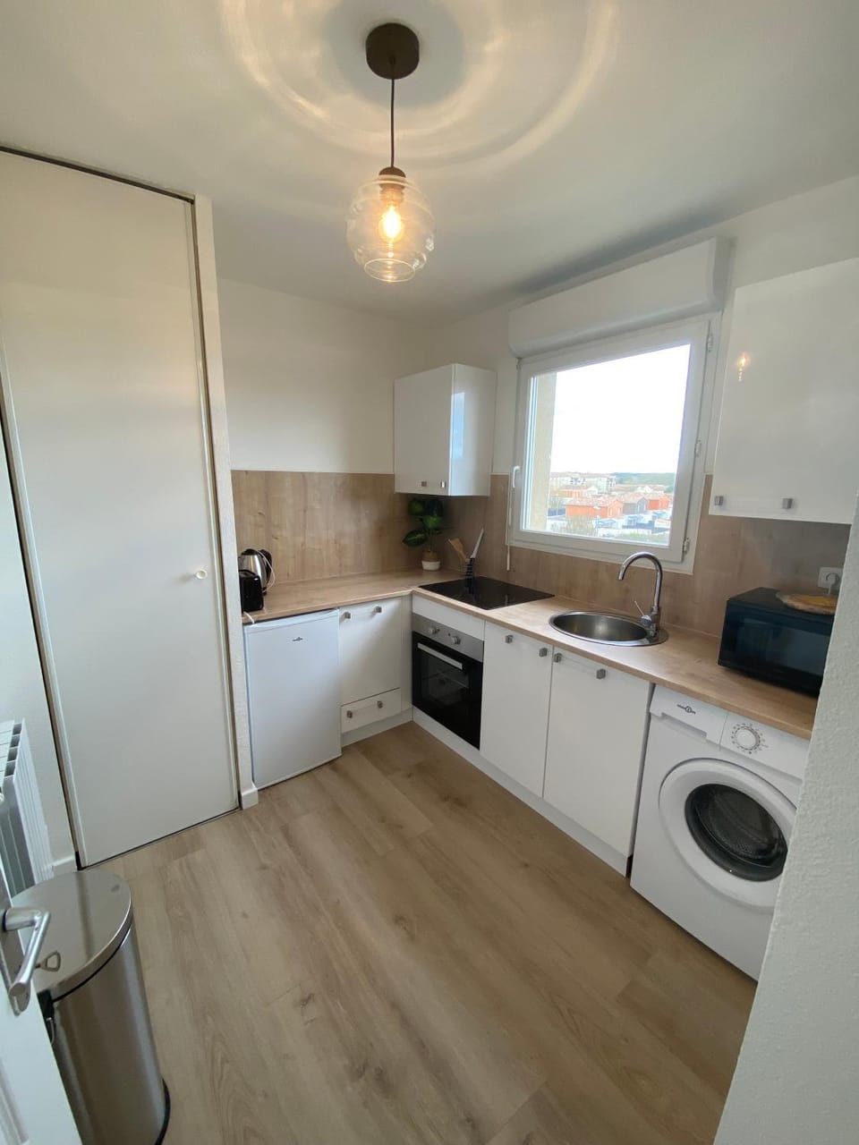 oven, stove, washing machine, kitchen