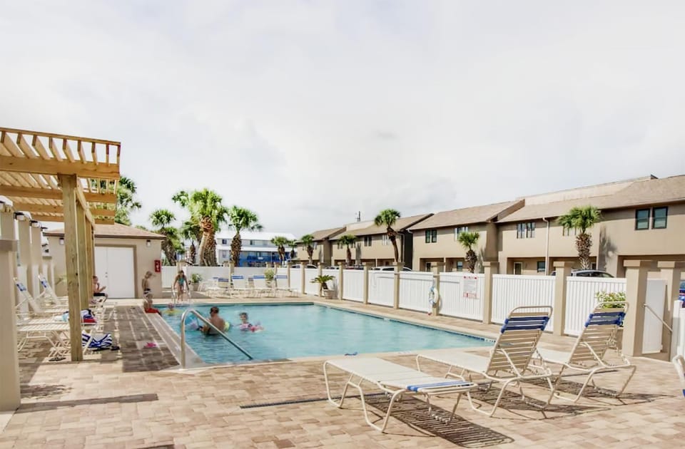 Sugar Beach F-26 House in Pensacola Beach