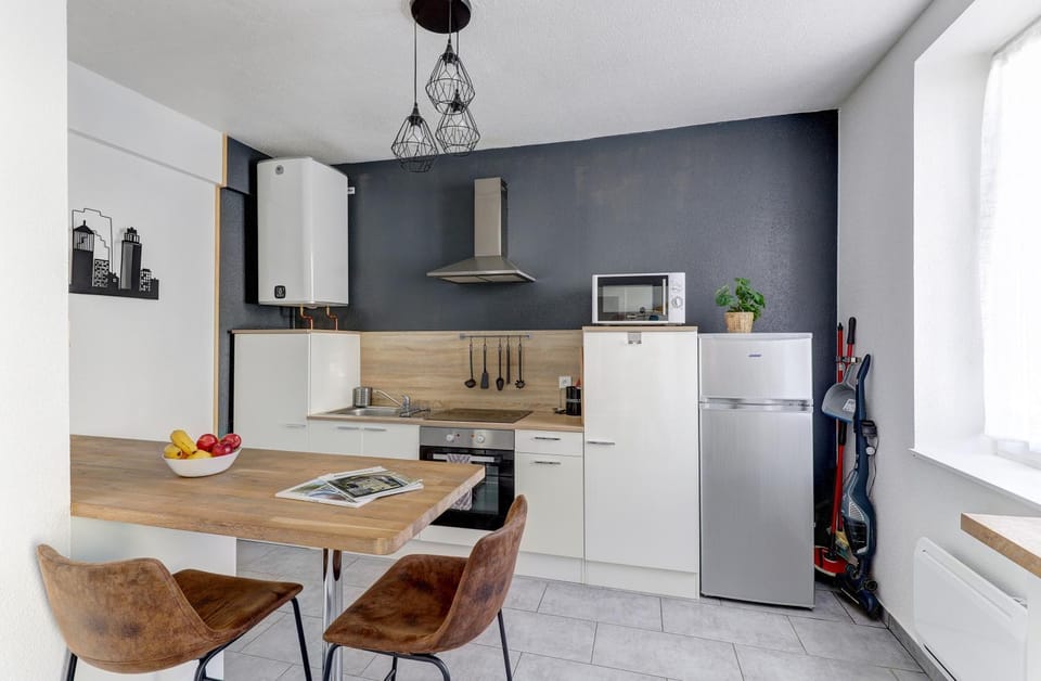 Kitchen or kitchenette, stove