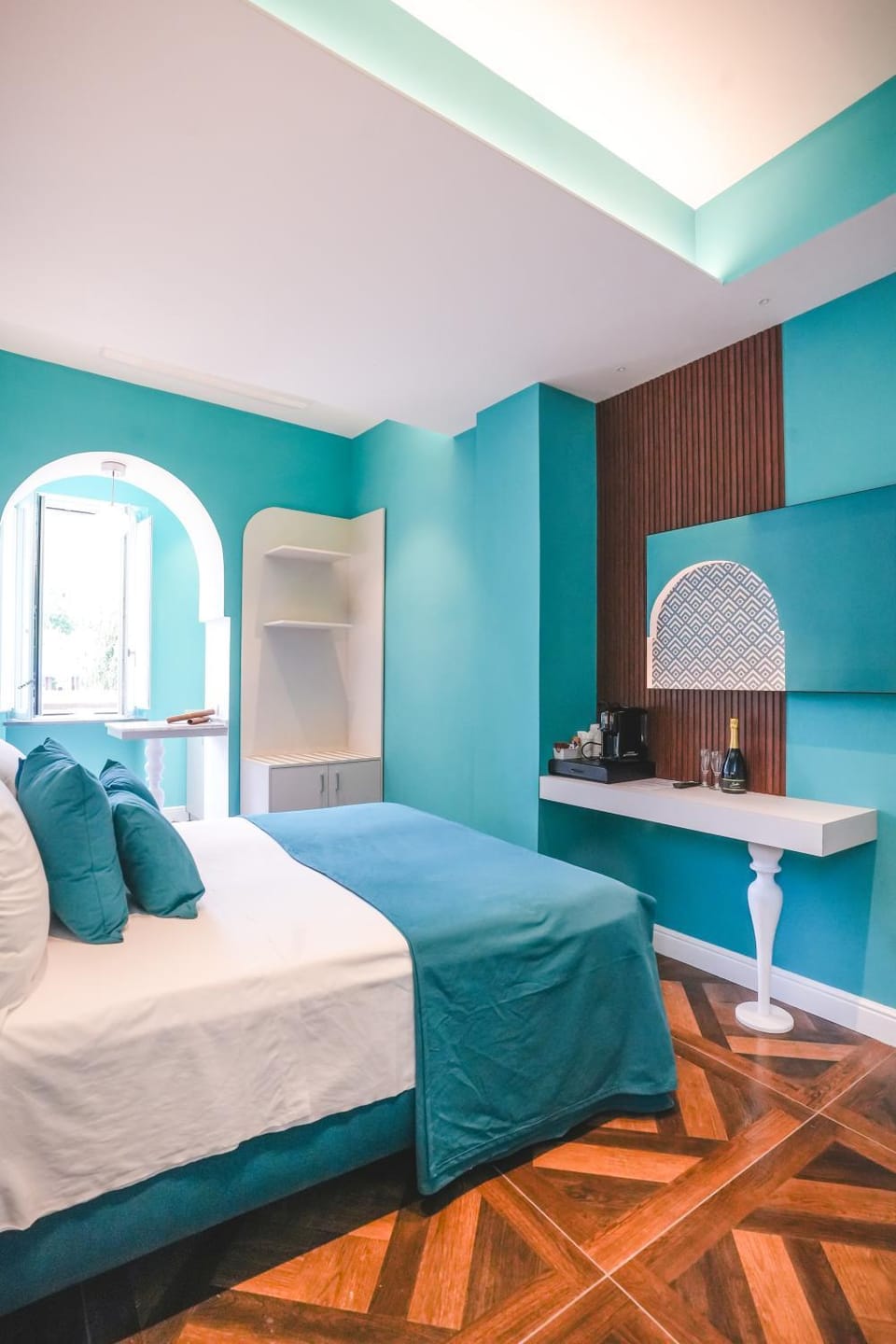 Bed, Kitchen or kitchenette, Bedroom