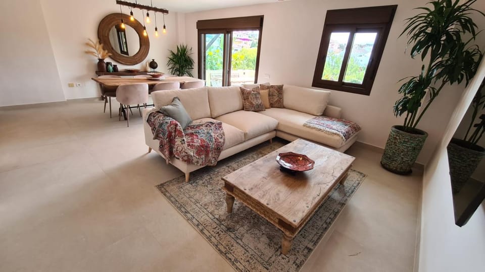 Villa close to the beach. Villa in Sitio de Calahonda