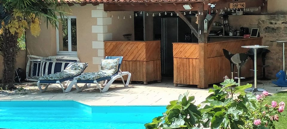 Day, Garden, Garden view, Pool view, Swimming pool, sunbed