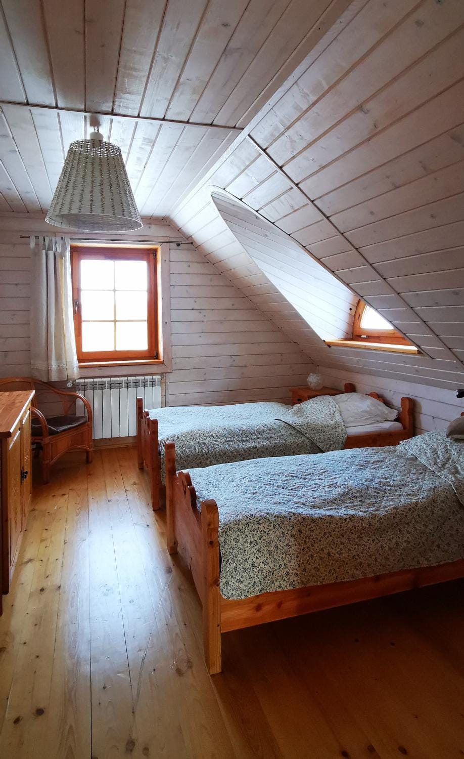 Bed, Photo of the whole room