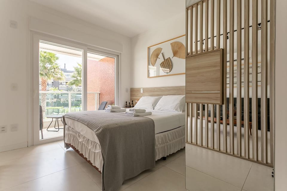 Gastronomy | 120m from the Beach | Pool #CAMP07 Apartment in Florianopolis