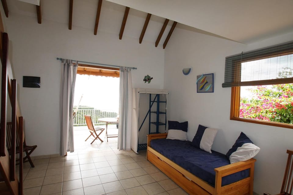 GITES MARLYSE Apartment in Bouillante