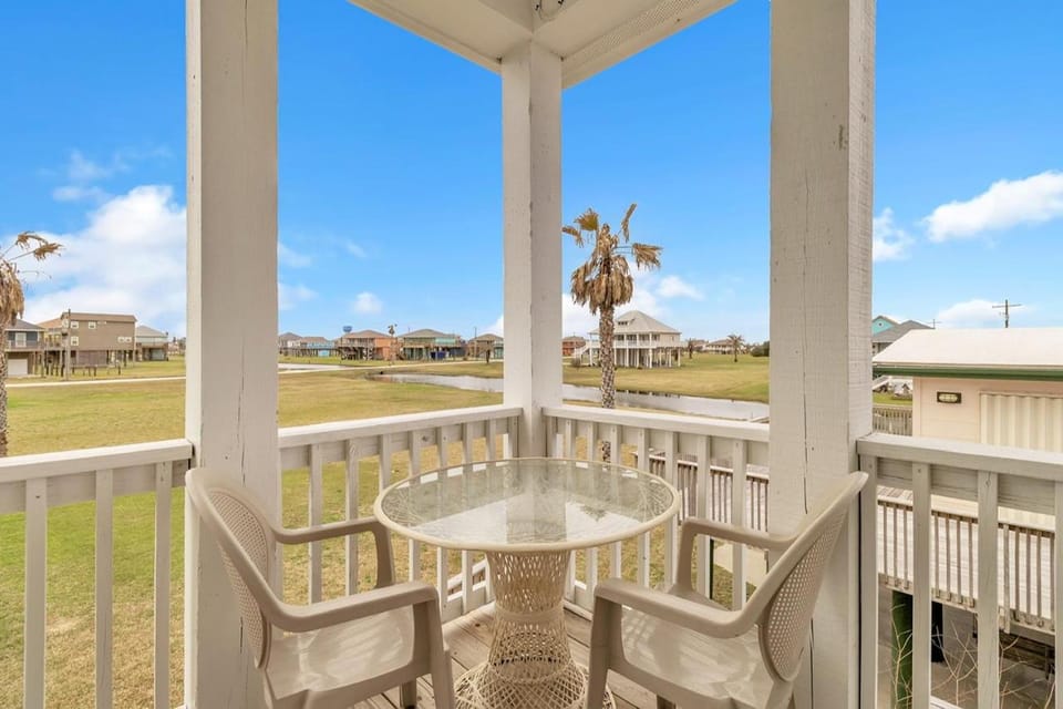 The Sandcastle home House in Bolivar Peninsula