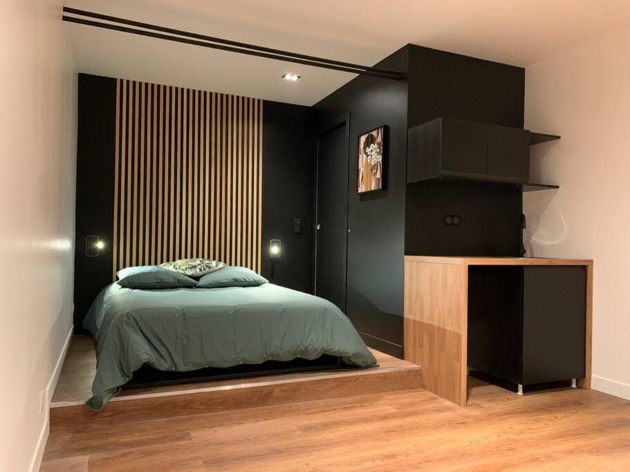 Appartement avec jacuzzi dans la chambre et piscine aux beaux jours Apartment in Hauts-de-France