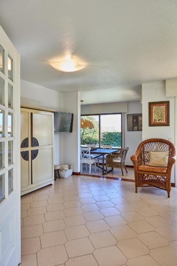 Villa 5 Reyes House in O Salnés