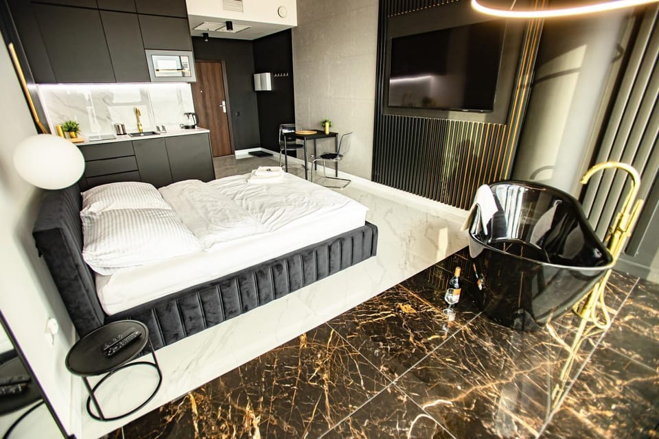 Wanna na 20 piętrze, City View, Hanza Tower Apartment in Szczecin