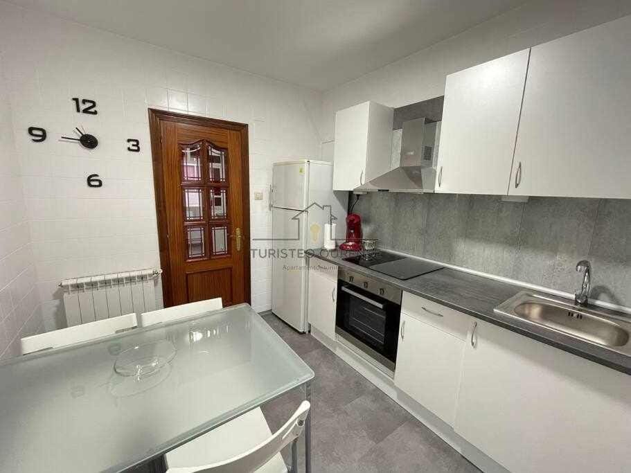 O cuarto de abastos Apartment in Ourense