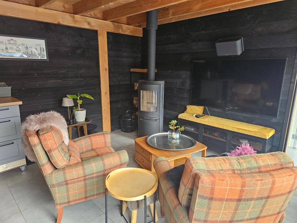 TV and multimedia, Living room, Food, flat iron