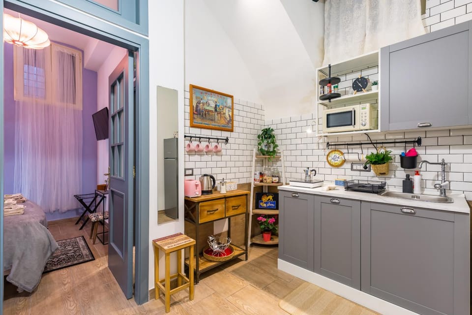 Kitchen or kitchenette