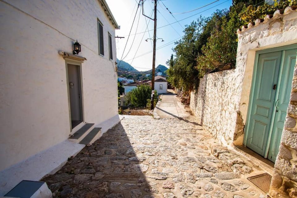 Neighbourhood, Street view