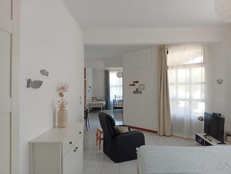 Mala Marta, 60qm room, near beach Apartment in Šibenik-Knin County, Croatia