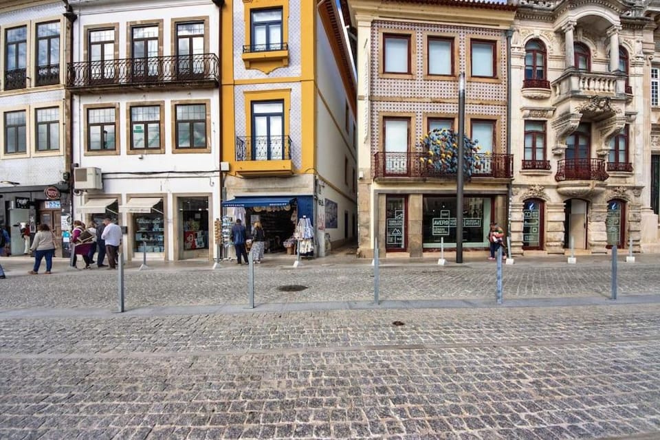 Apartamento no Canal no Centro de Aveiro Localização Premium & Zona Animada Apartment in Aveiro