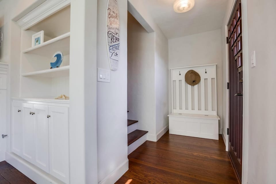 Village Life House in La Jolla