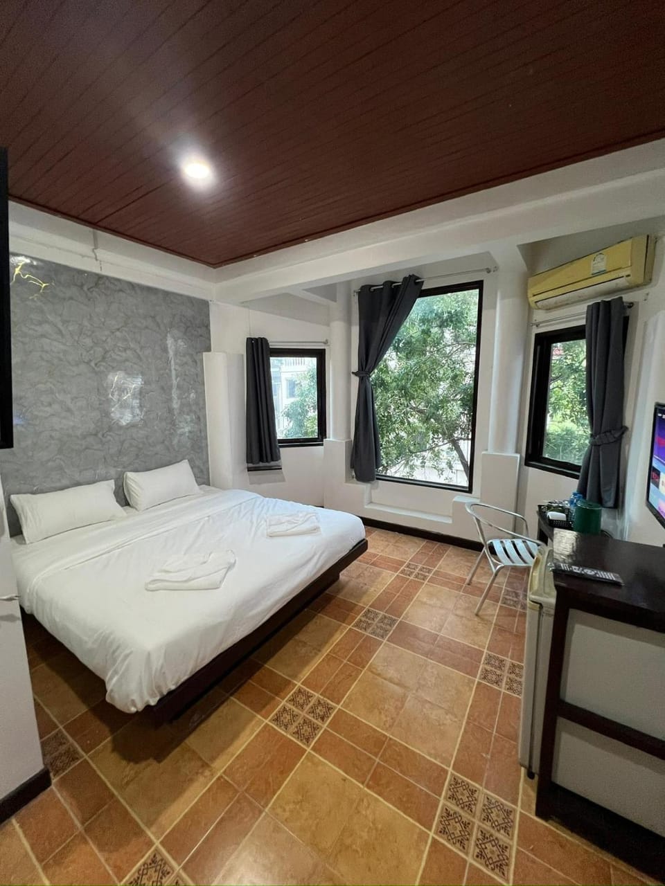 Relax Guest House Hotel in Patong