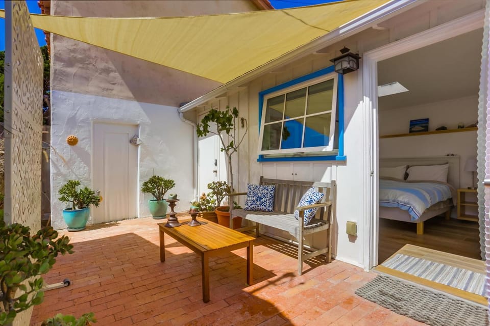 Surf and Sand Beach Bungalow House in La Jolla