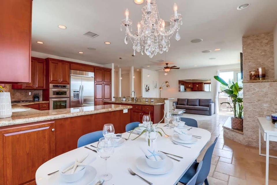 Tourmaline Tower House in Pacific Beach