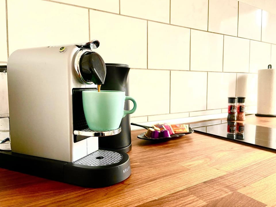 Coffee/tea facilities, Kitchen or kitchenette