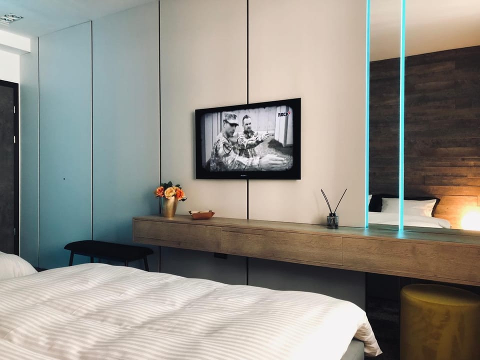 TV and multimedia, Bedroom