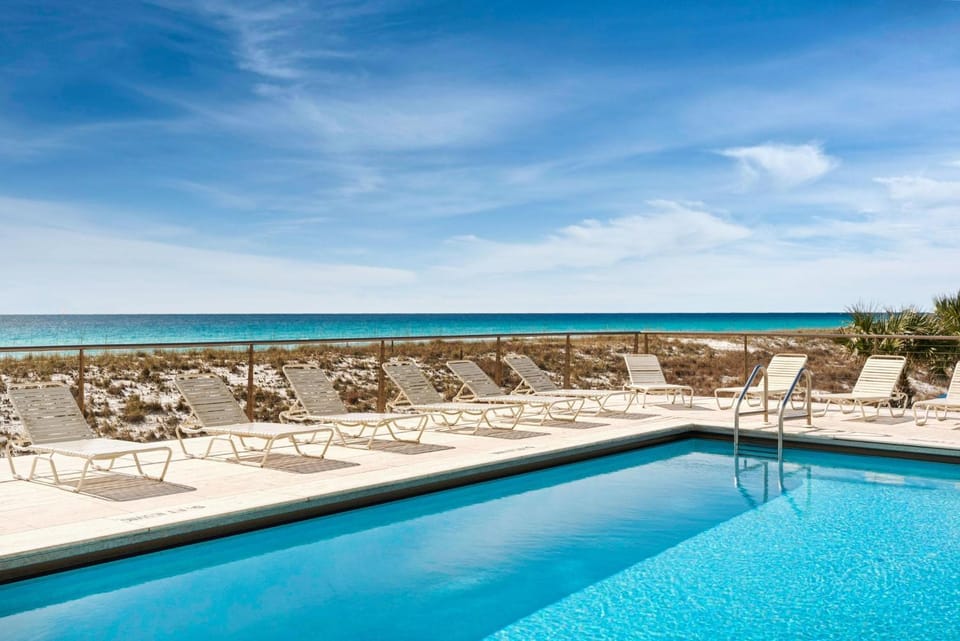 Belle Mer 1102 Apartment in Pensacola Beach