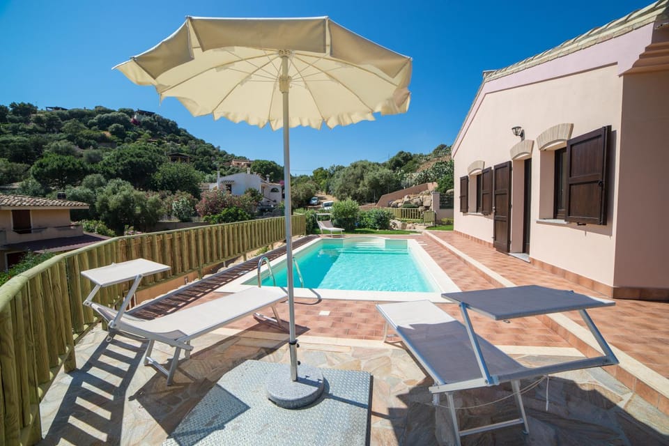 Property building, Pool view, Swimming pool, sunbed