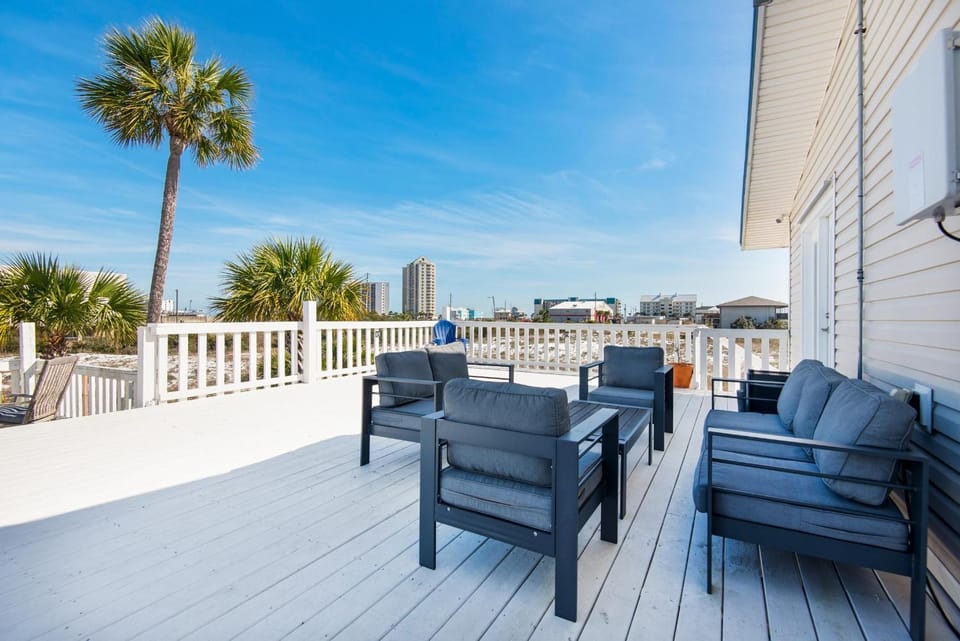 Makarios Beach Blu House in Pensacola Beach