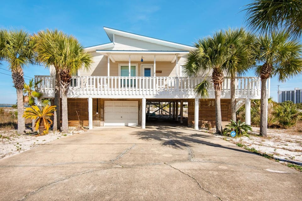 Makarios Beach Blu House in Pensacola Beach