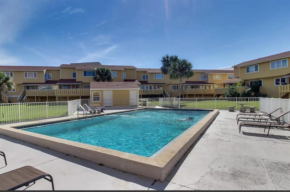 Regency Cabanas E1 House in Pensacola Beach