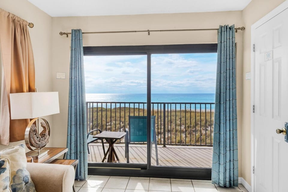 Sundunes 111 Apartment in Pensacola Beach