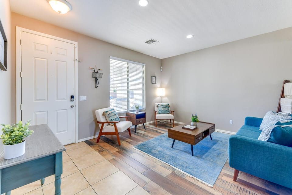 Group Getaway w/ Pool & Patio in San Tan Valley! House in San Tan Valley
