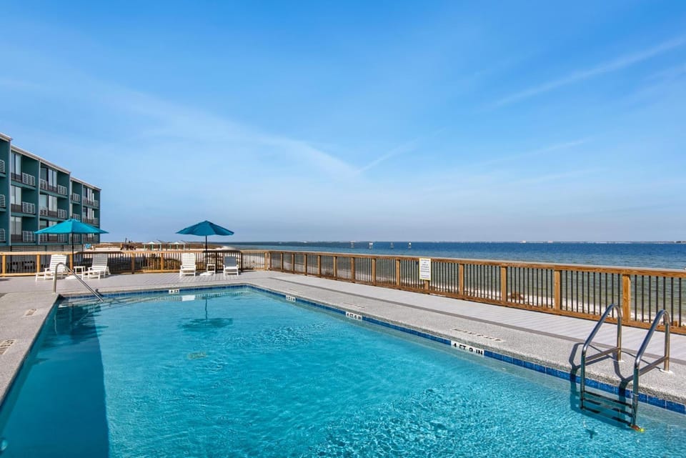 Palm Beach Club 3-235 Apartment in Pensacola Beach