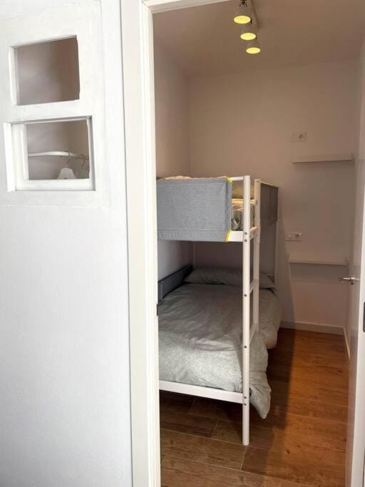 Bed, Bedroom, bunk bed