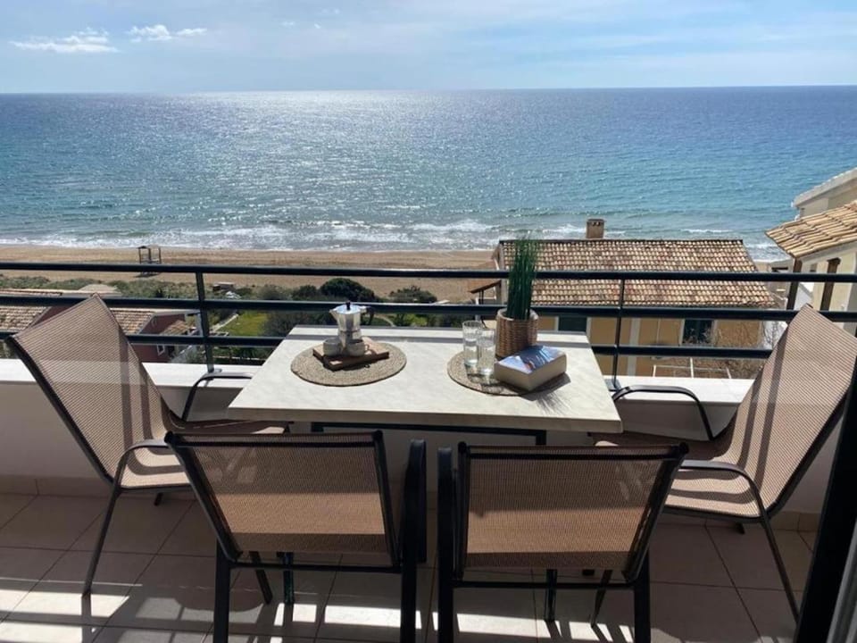 View (from property/room), View (from property/room), Balcony/Terrace, Balcony/Terrace, Seating area, Dining area, Landmark view, Landmark view, Mountain view, Sea view, Sea view, furniture