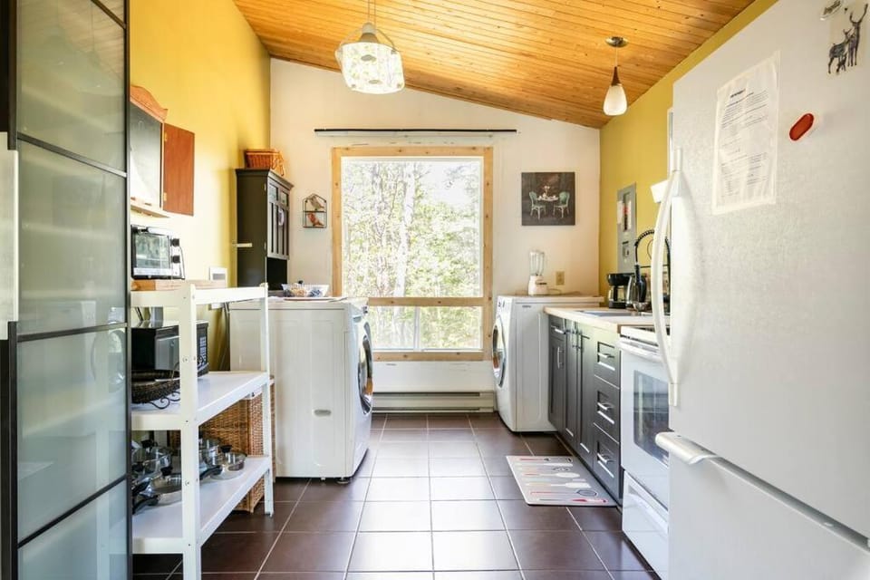 Le petit Cottage du Grand Boisé Chalet in Ontario