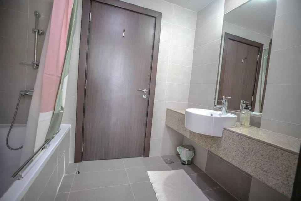 Bathroom, Bath