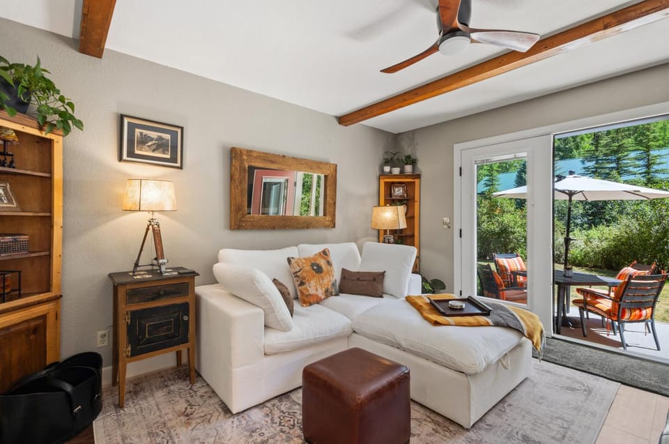 River Trail Patio, Walk to Gondola, Viking Lodge 116 condo Apartment in Telluride