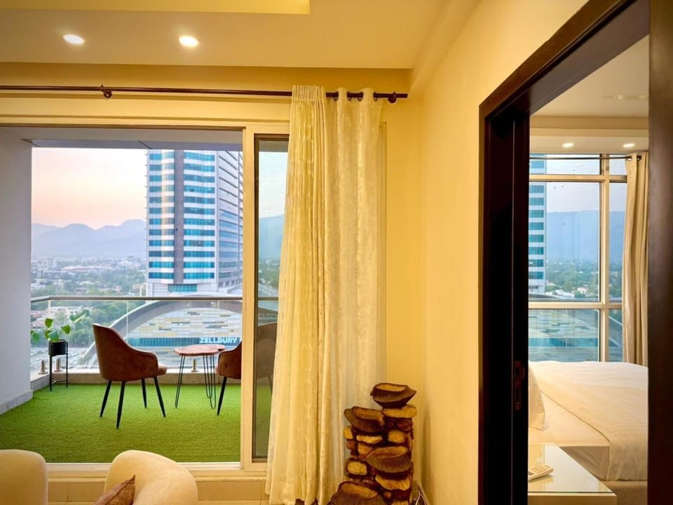 View (from property/room), Balcony/Terrace