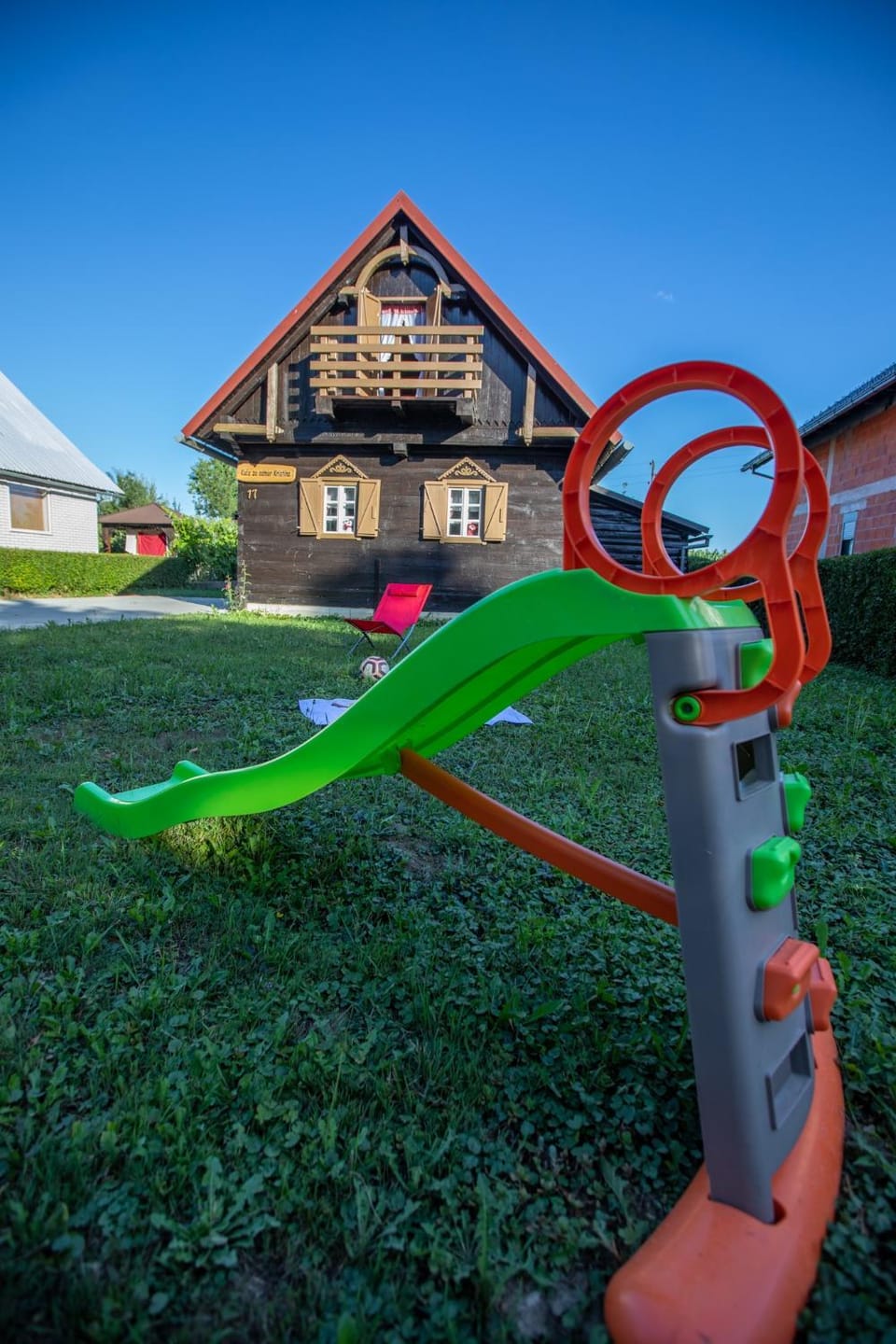 Location, children, Family