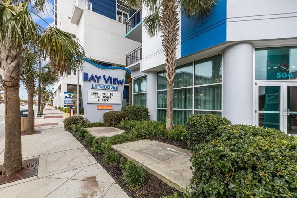 The Grand Myrtle-BAY VIEW 1503 House in Myrtle Beach