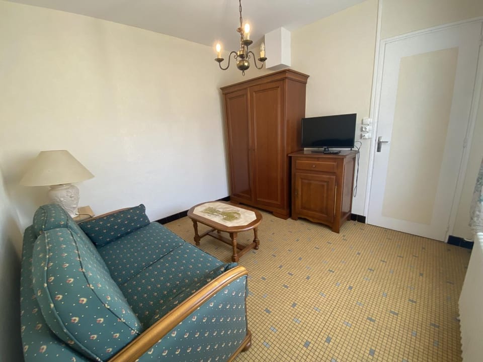 Maison à Fouras: Proche plages et centre, jardinet, 1 chambre - FR-1-709-52 House in Fouras