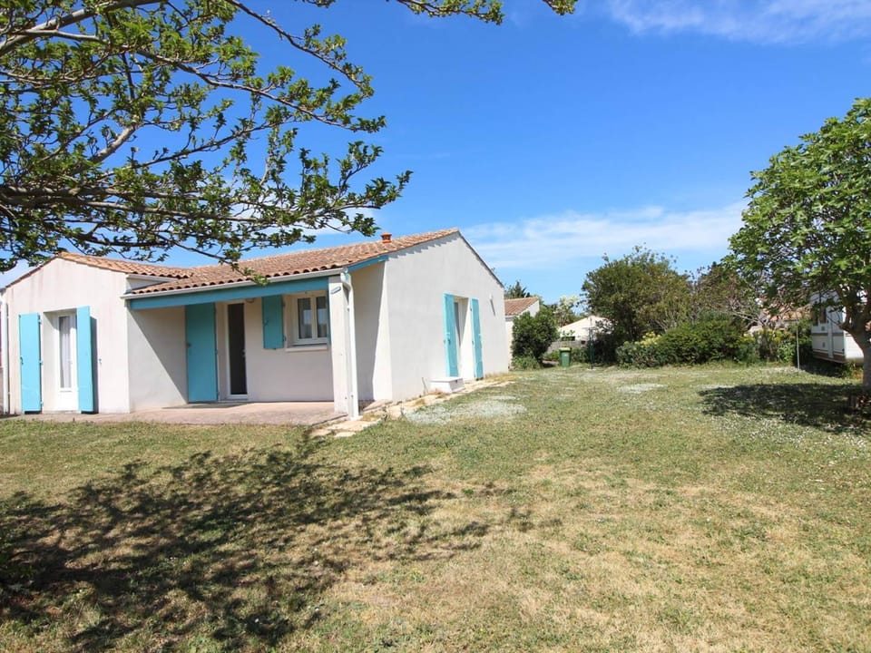 Maison calme 3 pièces, jardin clos, animaux admis à La Brée-les-Bains - FR-1-246A-220 House in Nouvelle-Aquitaine
