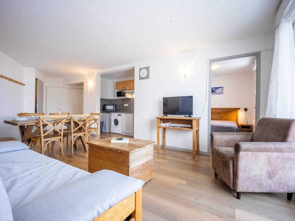 Appartement 8 pers. Peyragudes avec piscine et proche des pistes - FR-1-695-27 Apartment in Catalonia