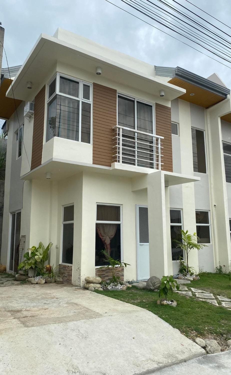 Property building, Day